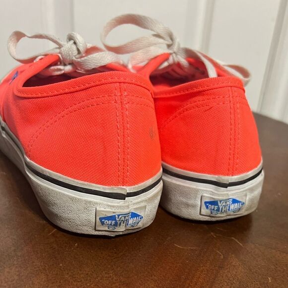 🔥🔥 VANS NEON Orange in excellent condition. Barely any wear on the soles. - Picture 3 of 8